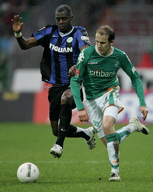 劳的后卫 劳的后卫