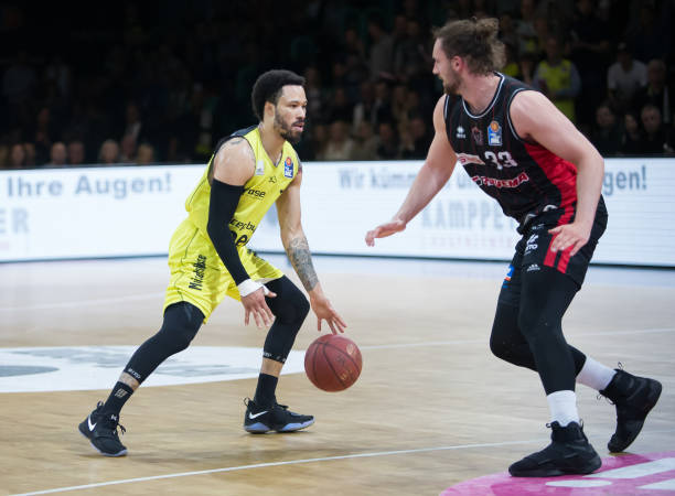 战术调整的 战术调整的